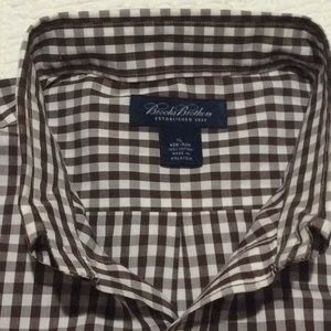 Casual button down never worn